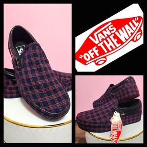 Vans Slip On Platform Sneakers NWT - Size 6 - Blue & Red Plaid